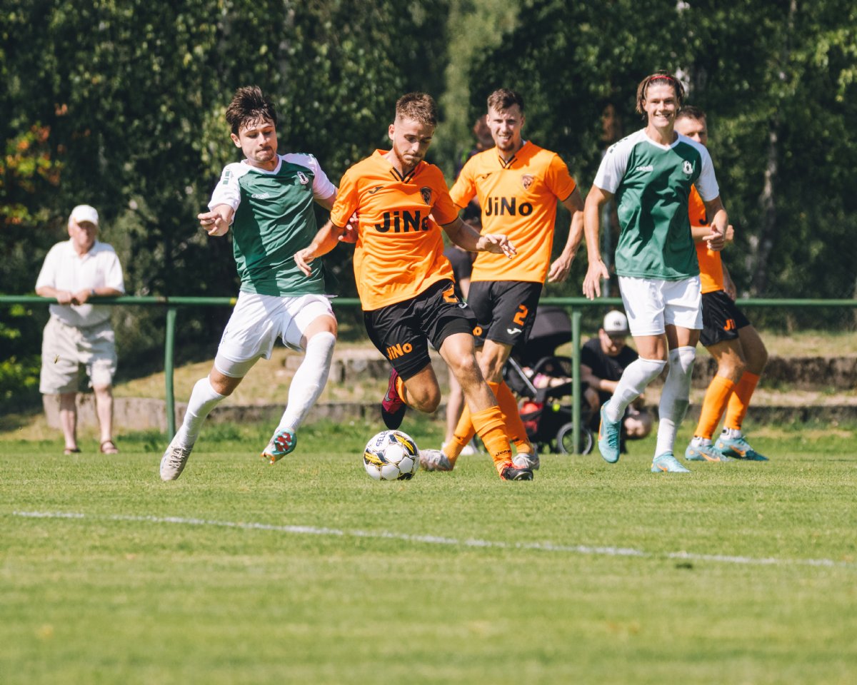 V Břízkách Se Střetnou Tabulkoví Sousedé, Jablonec Hostí Brozany | FK ...